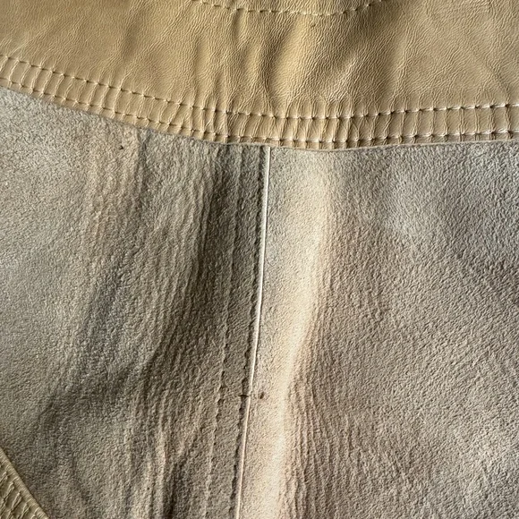 Vintage 70’s suede/leather Reversible A-line Midi Skirt. Snap button front. M - Picture 12 of 13